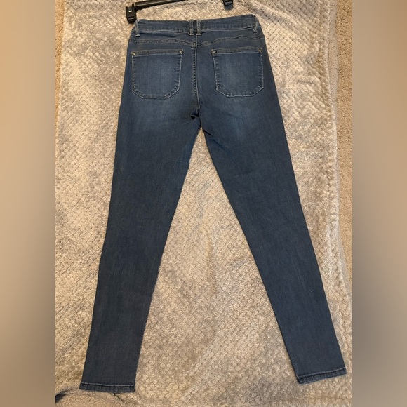 Altar’d State Midnight Blue Skinny Jeans (Juniors 7) 👖💙 - Picture 3 of 3